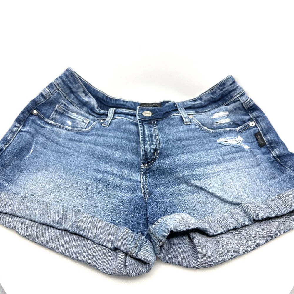 NWOT Silver Jeans Blue Jean Shorts with Distressed Look W30